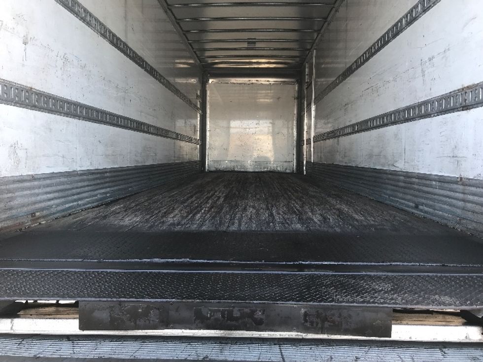 Medium Duty Box Truck-Light and Medium Duty Trucks-Freightliner-2019-M2-Mississauga-ON-332,405\n\t\tkm-$ 69,750 - Image 10