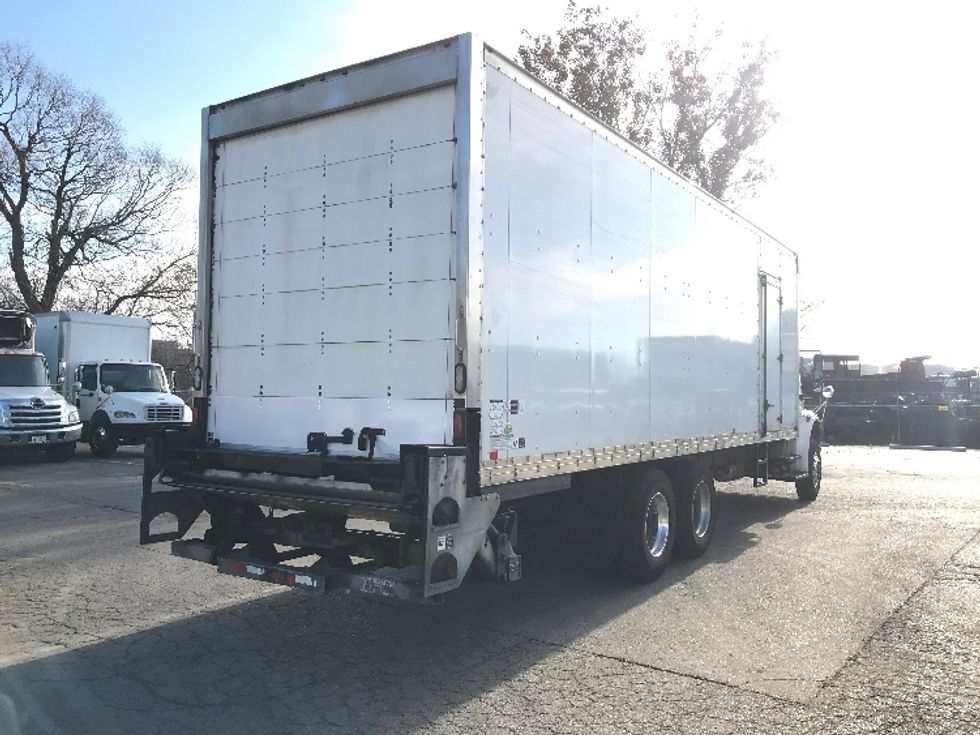 Medium Duty Box Truck-Light and Medium Duty Trucks-Freightliner-2019-M2-Mississauga-ON-332,405\n\t\tkm-$ 69,750 - Image 13