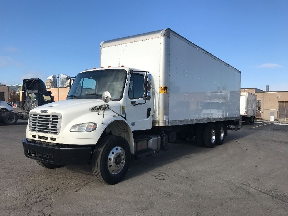 Medium Duty Box Truck-Light and Medium Duty Trucks-Freightliner-2019-M2-Mississauga-ON-332,405\n\t\tkm-$ 69,750 - Image 3