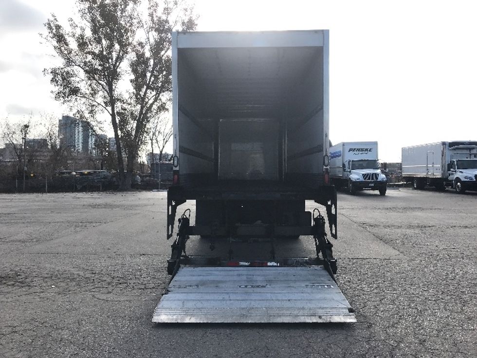 Medium Duty Box Truck-Light and Medium Duty Trucks-Freightliner-2019-M2-Mississauga-ON-332,405\n\t\tkm-$ 69,750 - Image 9