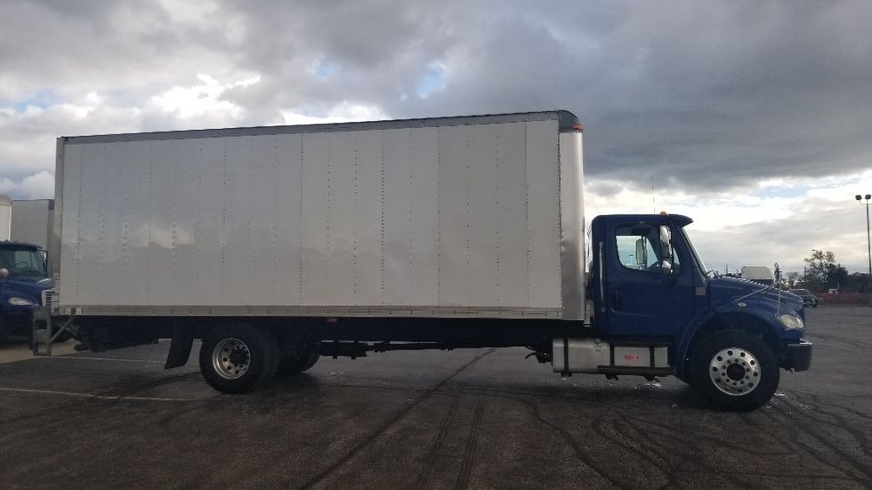 Medium Duty Box Truck-Light and Medium Duty Trucks-Freightliner-2019-M2-Mississauga-ON-345,520\n\t\tkm-$ 48,250 - Image 15