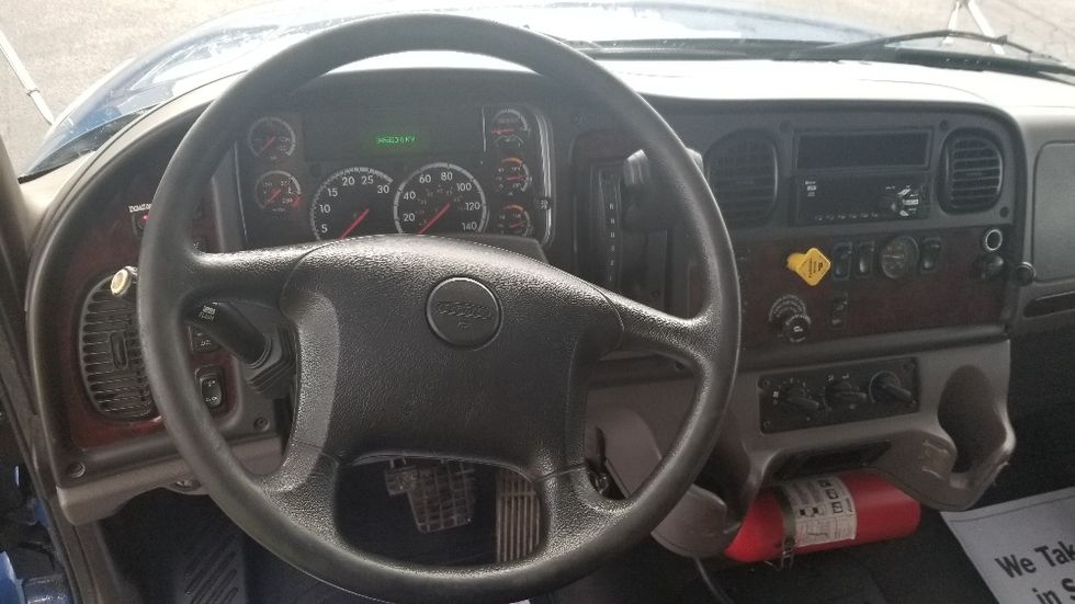 Medium Duty Box Truck-Light and Medium Duty Trucks-Freightliner-2019-M2-Mississauga-ON-345,520\n\t\tkm-$ 48,250 - Image 18