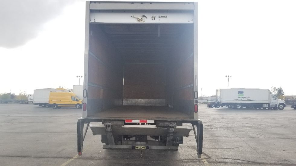 Medium Duty Box Truck-Light and Medium Duty Trucks-Freightliner-2019-M2-Mississauga-ON-345,520\n\t\tkm-$ 48,250 - Image 8