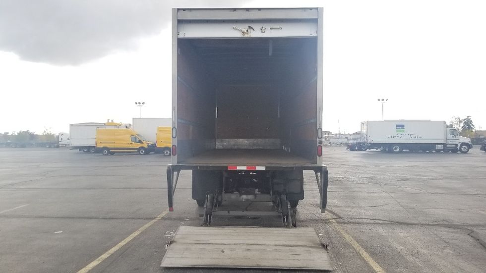 Medium Duty Box Truck-Light and Medium Duty Trucks-Freightliner-2019-M2-Mississauga-ON-345,520\n\t\tkm-$ 48,250 - Image 9