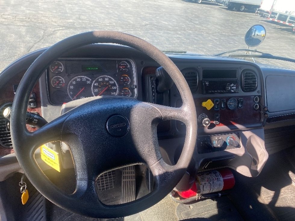 Medium Duty Box Truck-Light and Medium Duty Trucks-Freightliner-2019-M2-Mississauga-ON-350,417\n\t\tkm-$ 48,000 - Image 18