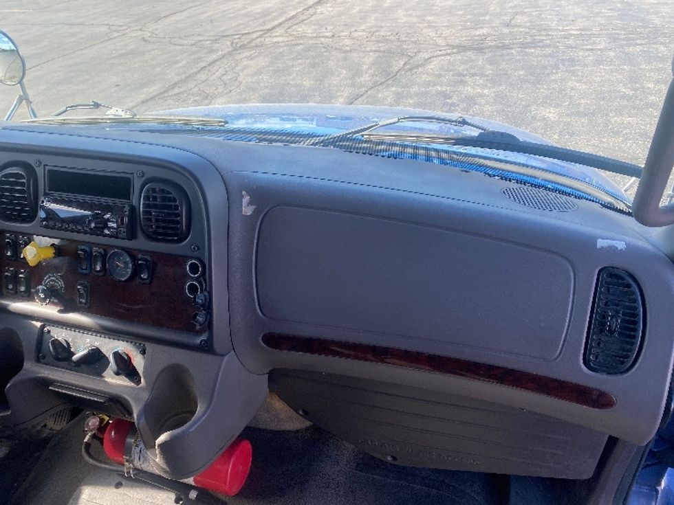 Medium Duty Box Truck-Light and Medium Duty Trucks-Freightliner-2019-M2-Mississauga-ON-350,417\n\t\tkm-$ 48,000 - Image 21