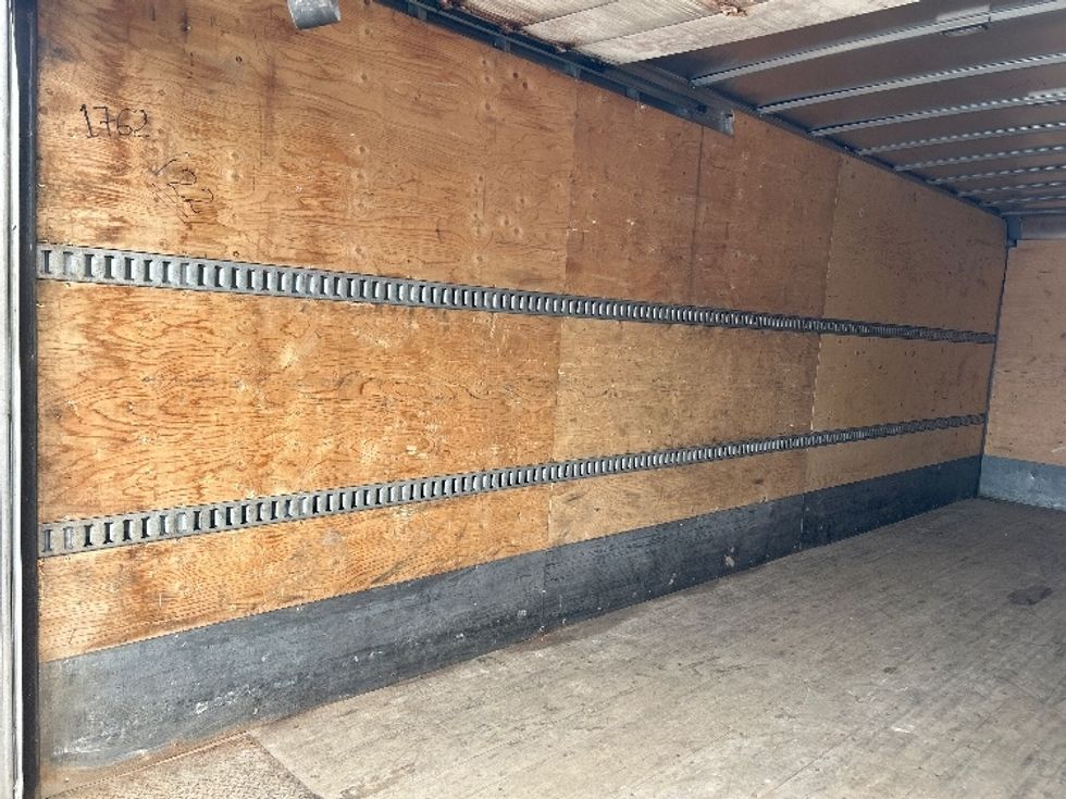 Medium Duty Box Truck-Light and Medium Duty Trucks-Freightliner-2019-M2-Mississauga-ON-355,967\n\t\tkm-$ 55,500 - Image 10