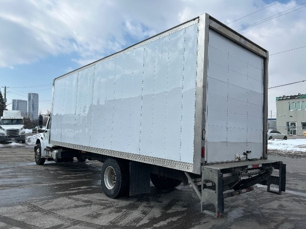 Medium Duty Box Truck-Light and Medium Duty Trucks-Freightliner-2019-M2-Mississauga-ON-355,967\n\t\tkm-$ 55,500 - Image 12
