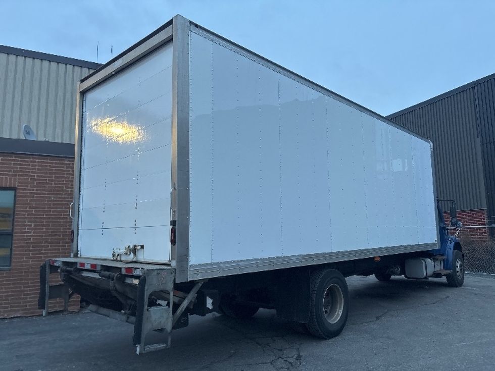 Medium Duty Box Truck-Light and Medium Duty Trucks-Freightliner-2019-M2-Mississauga-ON-360,399\n\t\tkm-$ 44,750 - Image 13
