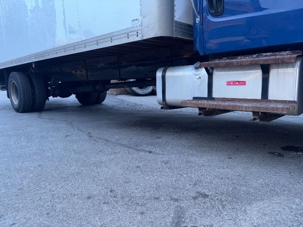 Medium Duty Box Truck-Light and Medium Duty Trucks-Freightliner-2019-M2-Mississauga-ON-360,399\n\t\tkm-$ 44,750 - Image 14
