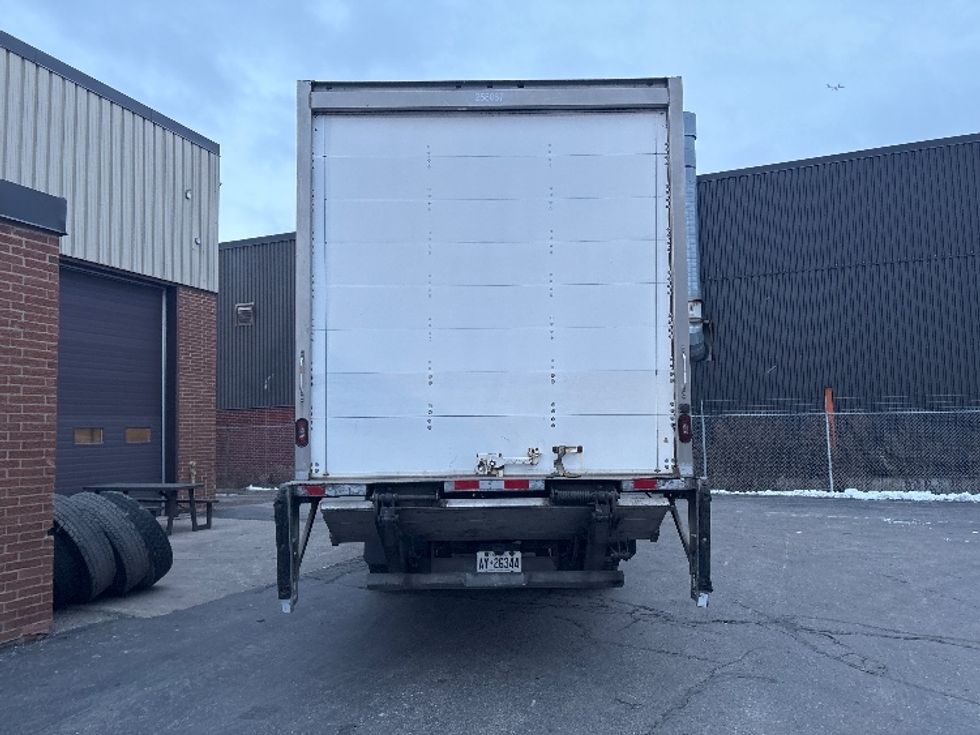 Medium Duty Box Truck-Light and Medium Duty Trucks-Freightliner-2019-M2-Mississauga-ON-360,399\n\t\tkm-$ 44,750 - Image 7