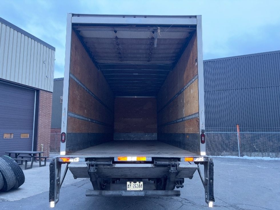 Medium Duty Box Truck-Light and Medium Duty Trucks-Freightliner-2019-M2-Mississauga-ON-360,399\n\t\tkm-$ 44,750 - Image 8
