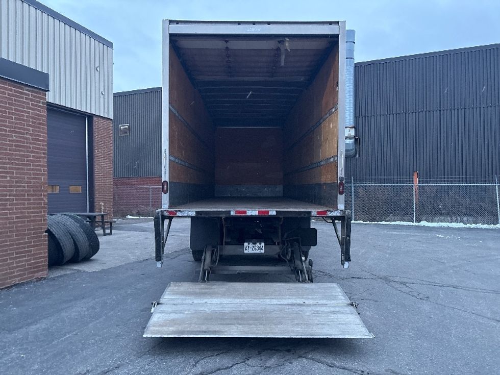 Medium Duty Box Truck-Light and Medium Duty Trucks-Freightliner-2019-M2-Mississauga-ON-360,399\n\t\tkm-$ 44,750 - Image 9
