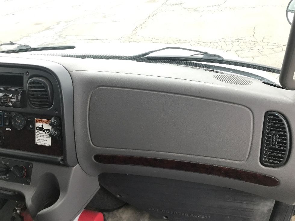 Medium Duty Box Truck-Light and Medium Duty Trucks-Freightliner-2019-M2-Mississauga-ON-361,697\n\t\tkm-$ 54,750 - Image 21