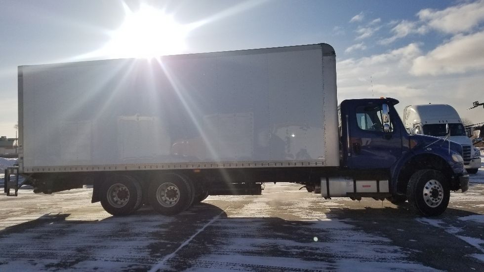Medium Duty Box Truck-Light and Medium Duty Trucks-Freightliner-2019-M2-Mississauga-ON-366,120\n\t\tkm-$ 62,250 - Image 15