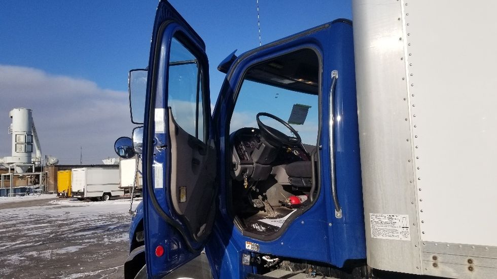 Medium Duty Box Truck-Light and Medium Duty Trucks-Freightliner-2019-M2-Mississauga-ON-366,120\n\t\tkm-$ 62,250 - Image 16