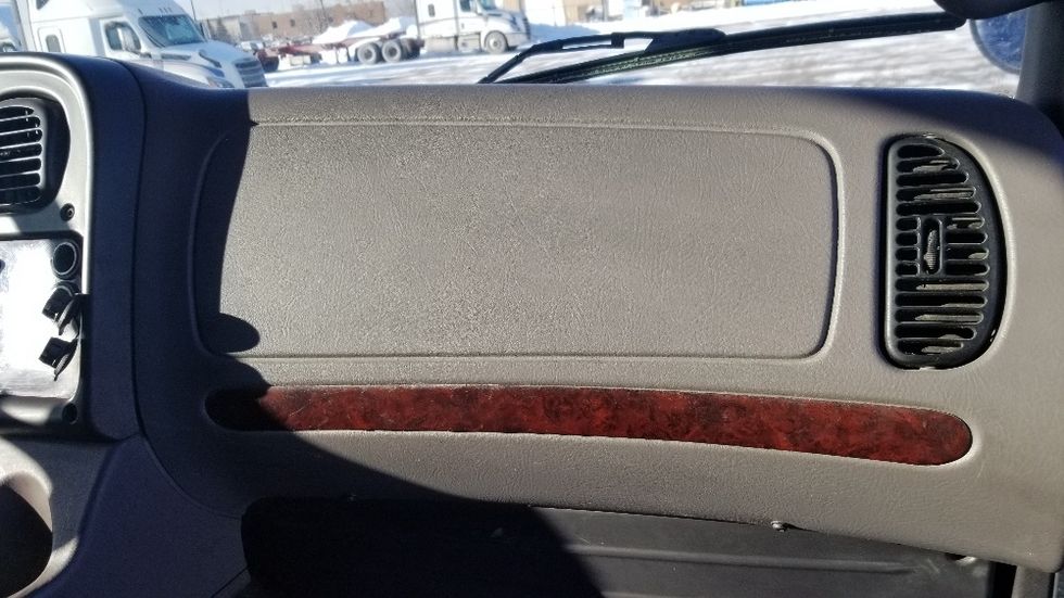 Medium Duty Box Truck-Light and Medium Duty Trucks-Freightliner-2019-M2-Mississauga-ON-366,120\n\t\tkm-$ 62,250 - Image 21