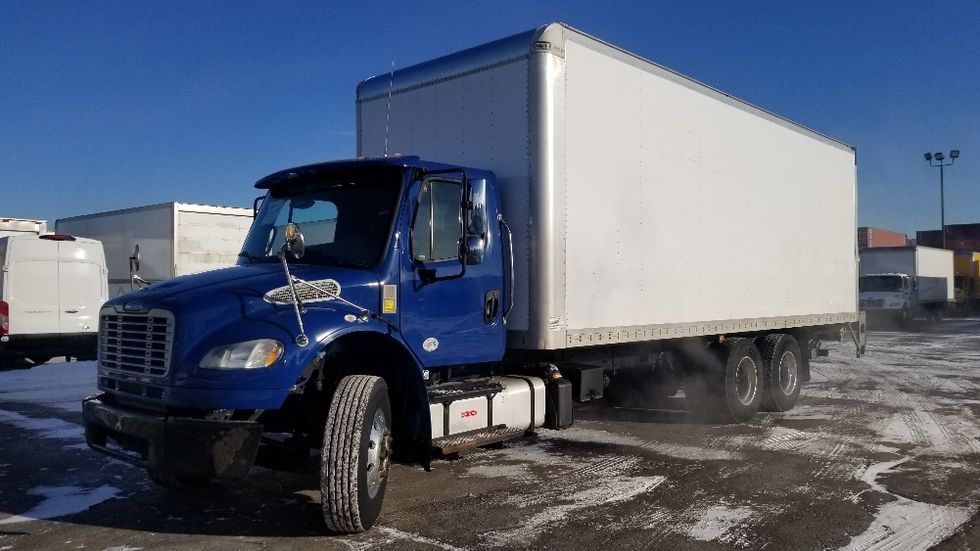 Medium Duty Box Truck-Light and Medium Duty Trucks-Freightliner-2019-M2-Mississauga-ON-366,120\n\t\tkm-$ 62,250 - Image 3