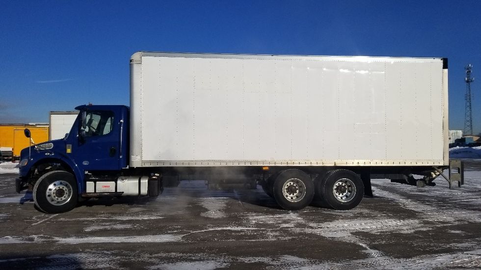 Medium Duty Box Truck-Light and Medium Duty Trucks-Freightliner-2019-M2-Mississauga-ON-366,120\n\t\tkm-$ 62,250 - Image 4