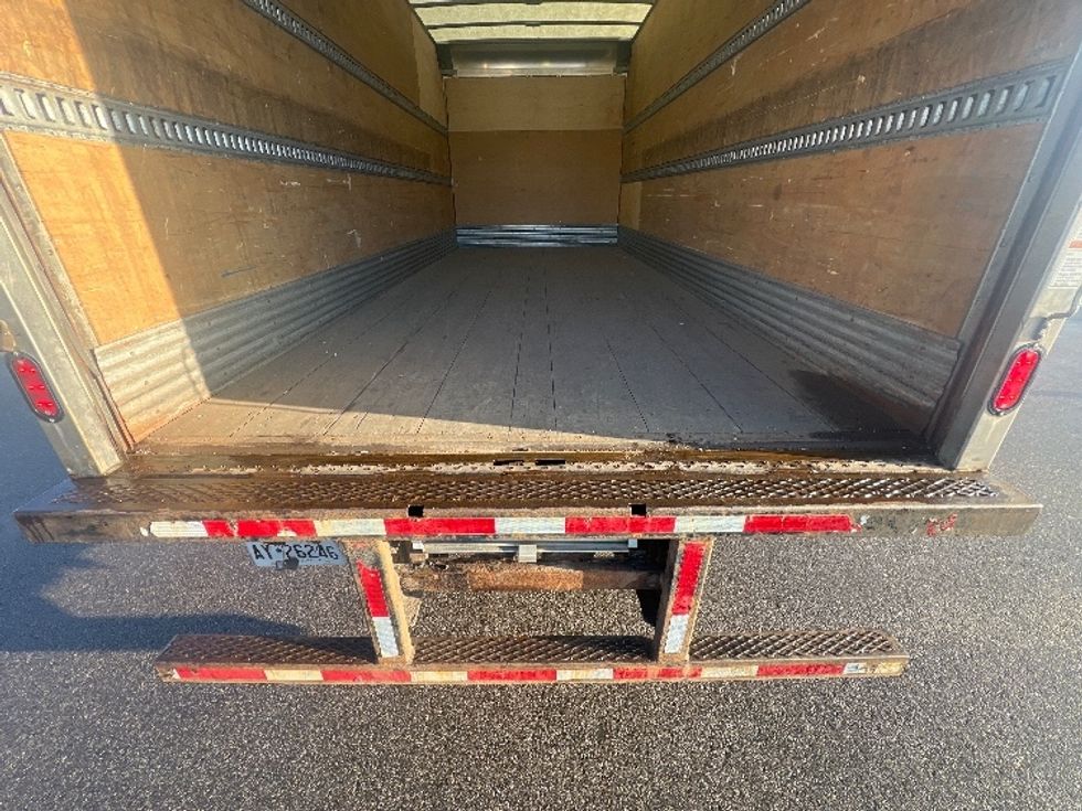 Medium Duty Box Truck-Light and Medium Duty Trucks-Freightliner-2019-M2-Mississauga-ON-367,807\n\t\tkm-$ 45,000 - Image 10