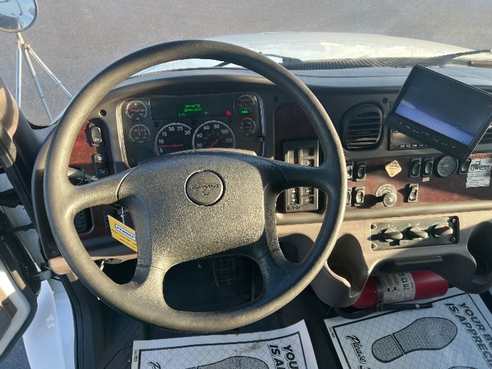 Medium Duty Box Truck-Light and Medium Duty Trucks-Freightliner-2019-M2-Mississauga-ON-367,807\n\t\tkm-$ 45,000 - Image 18