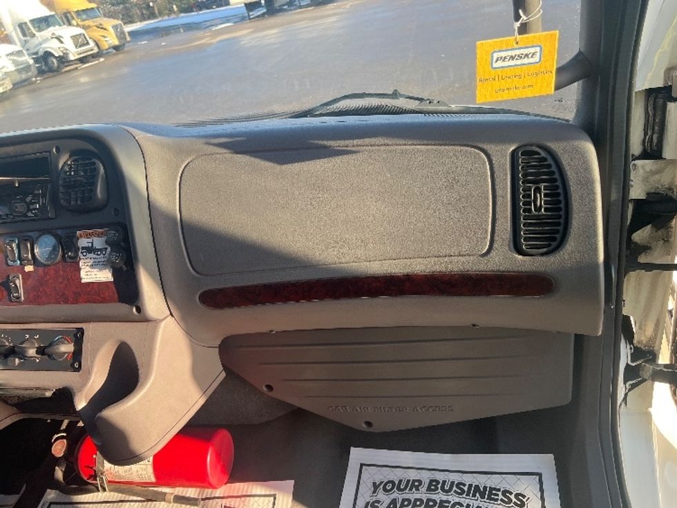 Medium Duty Box Truck-Light and Medium Duty Trucks-Freightliner-2019-M2-Mississauga-ON-367,807\n\t\tkm-$ 45,000 - Image 21