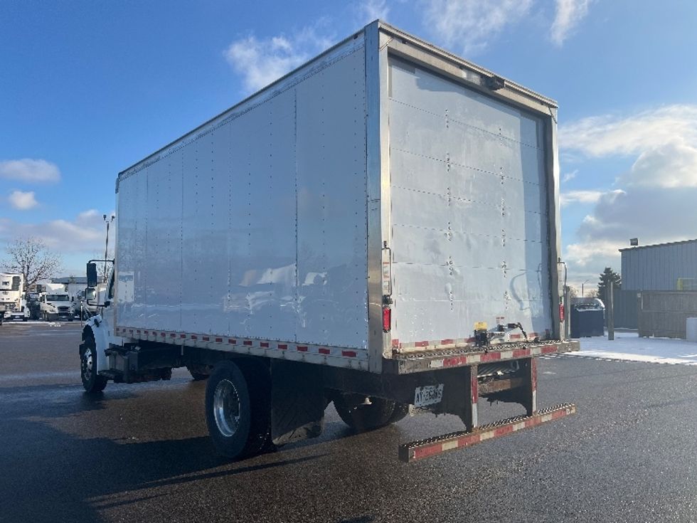 Medium Duty Box Truck-Light and Medium Duty Trucks-Freightliner-2019-M2-Mississauga-ON-367,807\n\t\tkm-$ 45,000 - Image 6