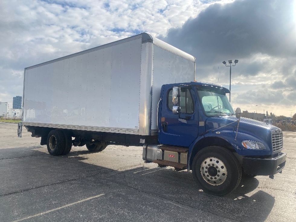 Medium Duty Box Truck-Light and Medium Duty Trucks-Freightliner-2019-M2-Mississauga-ON-368,138\n\t\tkm-$ 46,000 - Image 1