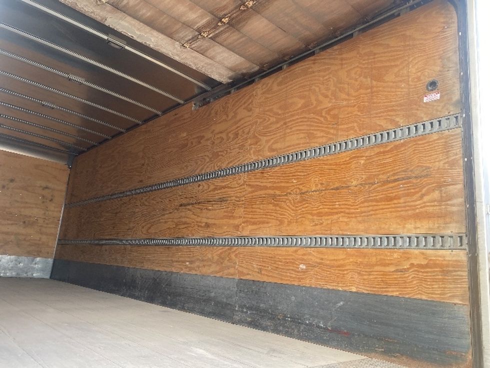 Medium Duty Box Truck-Light and Medium Duty Trucks-Freightliner-2019-M2-Mississauga-ON-368,138\n\t\tkm-$ 46,000 - Image 12