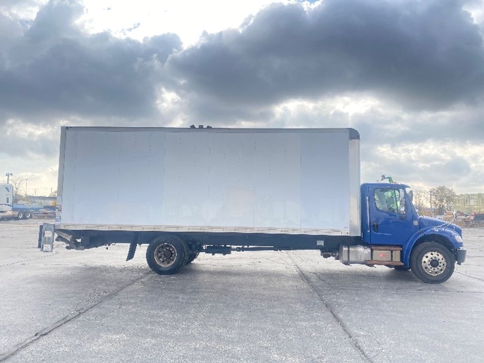 Medium Duty Box Truck-Light and Medium Duty Trucks-Freightliner-2019-M2-Mississauga-ON-368,138\n\t\tkm-$ 46,000 - Image 15