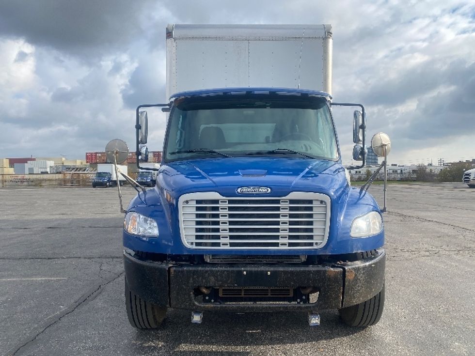 Medium Duty Box Truck-Light and Medium Duty Trucks-Freightliner-2019-M2-Mississauga-ON-368,138\n\t\tkm-$ 46,000 - Image 2