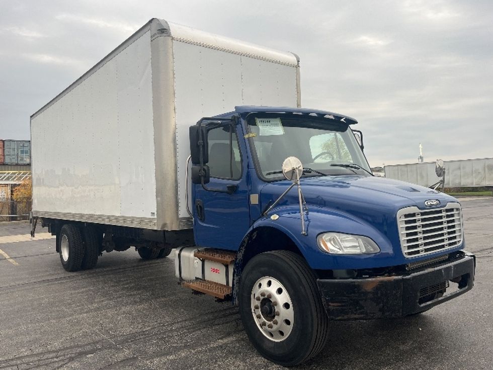 Medium Duty Box Truck-Light and Medium Duty Trucks-Freightliner-2019-M2-Mississauga-ON-369,074\n\t\tkm-$ 41,000 - Image 1