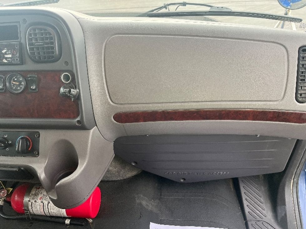 Medium Duty Box Truck-Light and Medium Duty Trucks-Freightliner-2019-M2-Mississauga-ON-369,074\n\t\tkm-$ 41,000 - Image 21