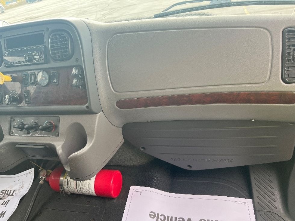 Medium Duty Box Truck-Light and Medium Duty Trucks-Freightliner-2019-M2-Mississauga-ON-371,594\n\t\tkm-$ 40,750 - Image 21