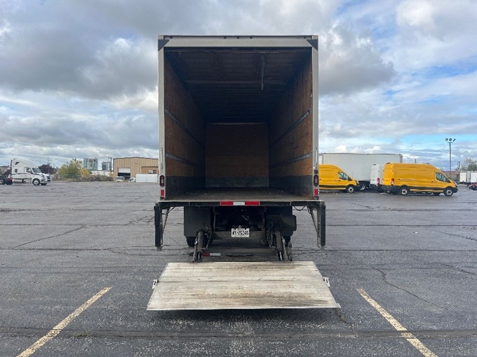 Medium Duty Box Truck-Light and Medium Duty Trucks-Freightliner-2019-M2-Mississauga-ON-371,594\n\t\tkm-$ 40,750 - Image 9