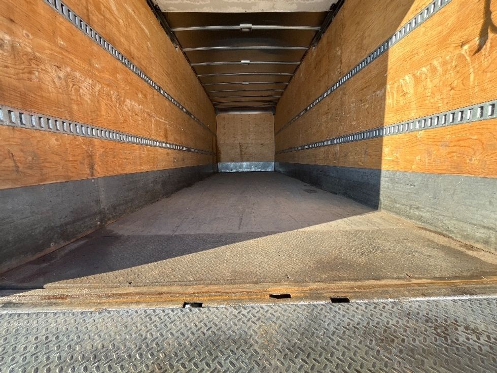 Medium Duty Box Truck-Light and Medium Duty Trucks-Freightliner-2019-M2-Mississauga-ON-372,471\n\t\tkm-$ 55,000 - Image 10