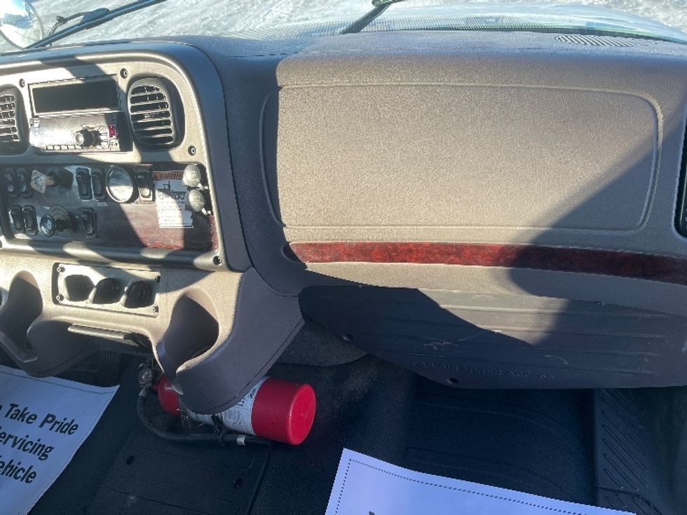 Medium Duty Box Truck-Light and Medium Duty Trucks-Freightliner-2019-M2-Mississauga-ON-372,471\n\t\tkm-$ 55,000 - Image 21