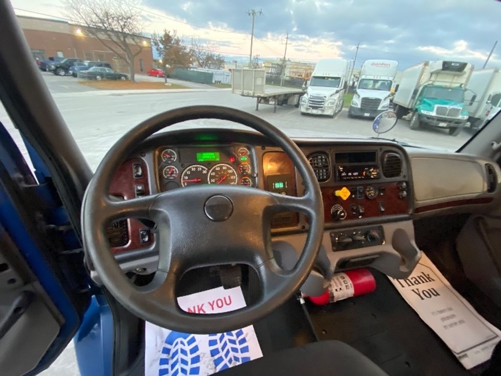 Medium Duty Box Truck-Light and Medium Duty Trucks-Freightliner-2019-M2-Mississauga-ON-375,647\n\t\tkm-$ 59,000 - Image 18