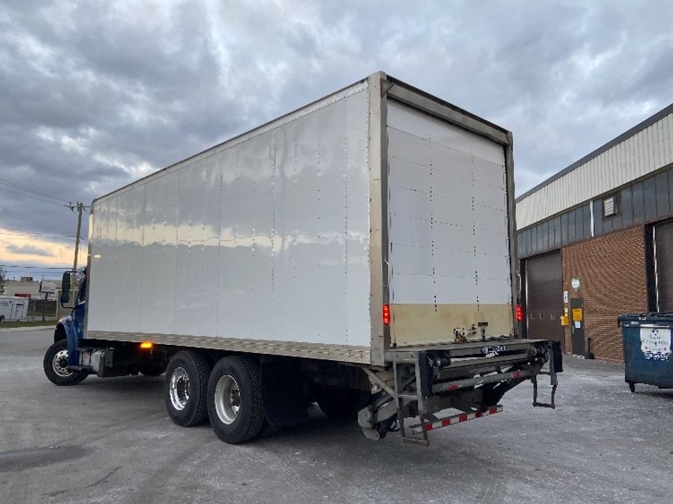 Medium Duty Box Truck-Light and Medium Duty Trucks-Freightliner-2019-M2-Mississauga-ON-375,647\n\t\tkm-$ 59,000 - Image 6