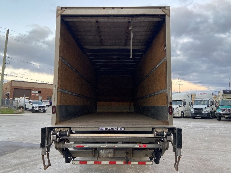 Medium Duty Box Truck-Light and Medium Duty Trucks-Freightliner-2019-M2-Mississauga-ON-375,647\n\t\tkm-$ 59,000 - Image 8