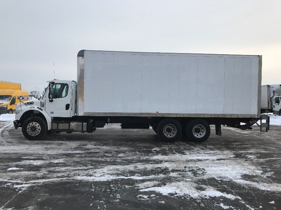 Medium Duty Box Truck-Light and Medium Duty Trucks-Freightliner-2019-M2-Mississauga-ON-386,626\n\t\tkm-$ 61,250 - Image 4