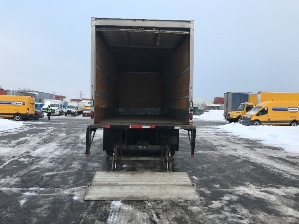 Medium Duty Box Truck-Light and Medium Duty Trucks-Freightliner-2019-M2-Mississauga-ON-386,626\n\t\tkm-$ 61,250 - Image 9