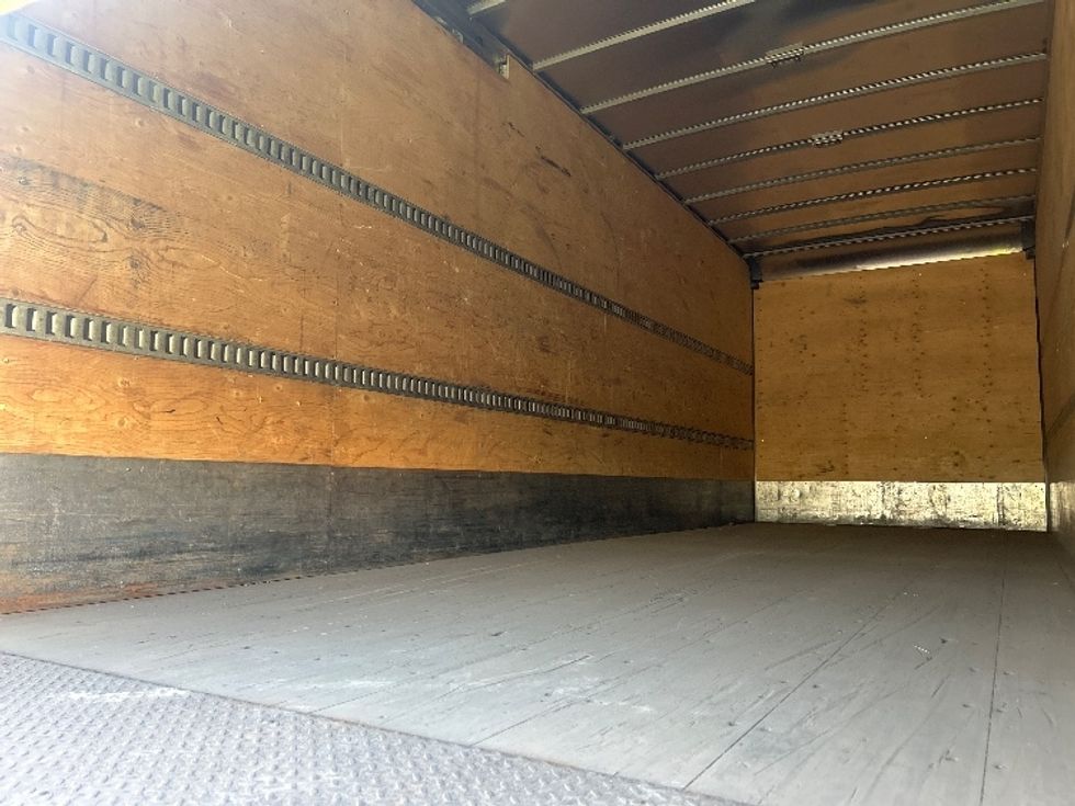 Medium Duty Box Truck-Light and Medium Duty Trucks-Freightliner-2019-M2-Mississauga-ON-397,918\n\t\tkm-$ 59,000 - Image 11