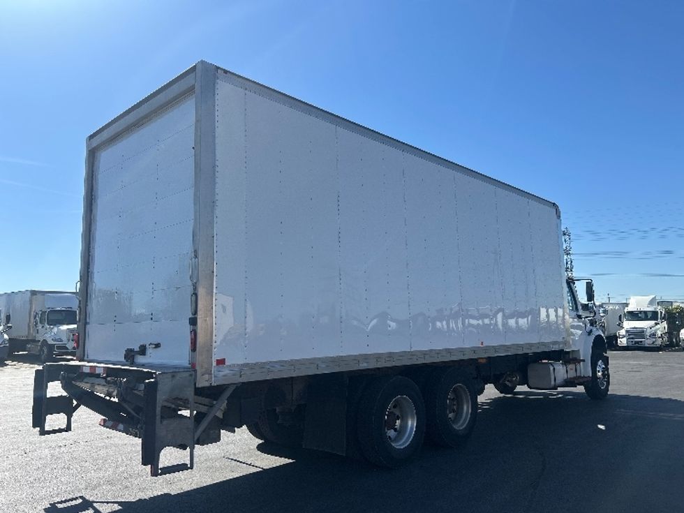 Medium Duty Box Truck-Light and Medium Duty Trucks-Freightliner-2019-M2-Mississauga-ON-397,918\n\t\tkm-$ 59,000 - Image 13