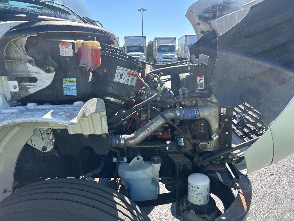 Medium Duty Box Truck-Light and Medium Duty Trucks-Freightliner-2019-M2-Mississauga-ON-397,918\n\t\tkm-$ 59,000 - Image 23