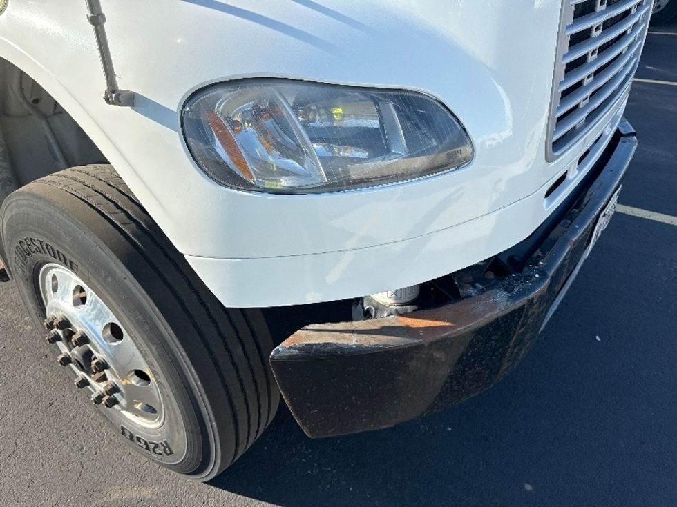 Medium Duty Box Truck-Light and Medium Duty Trucks-Freightliner-2019-M2-Mississauga-ON-397,918\n\t\tkm-$ 59,000 - Image 25