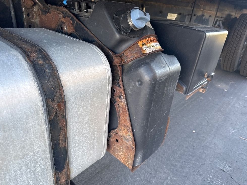 Medium Duty Box Truck-Light and Medium Duty Trucks-Freightliner-2019-M2-Mississauga-ON-397,918\n\t\tkm-$ 59,000 - Image 26