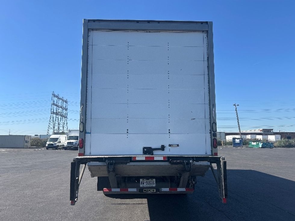 Medium Duty Box Truck-Light and Medium Duty Trucks-Freightliner-2019-M2-Mississauga-ON-397,918\n\t\tkm-$ 59,000 - Image 7