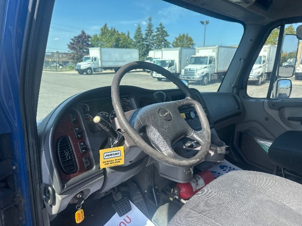 Medium Duty Box Truck-Light and Medium Duty Trucks-Freightliner-2019-M2-Mississauga-ON-398,800\n\t\tkm-$ 42,250 - Image 17