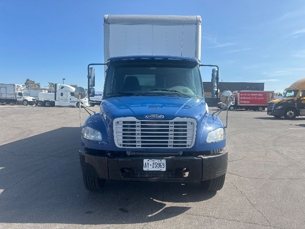 Medium Duty Box Truck-Light and Medium Duty Trucks-Freightliner-2019-M2-Mississauga-ON-398,800\n\t\tkm-$ 42,250 - Image 2